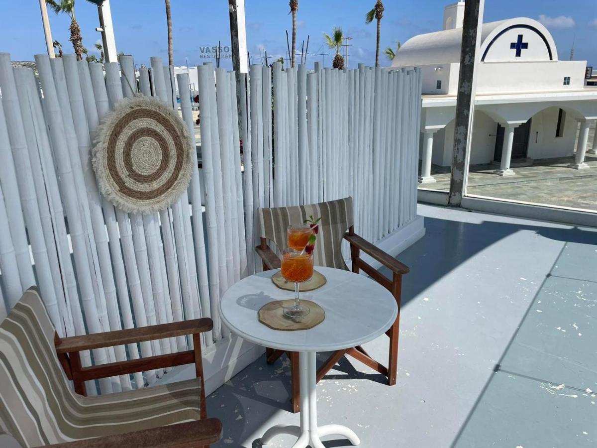 Ocean Dreams Suites - By The Harbour Айя-Напа Экстерьер фото